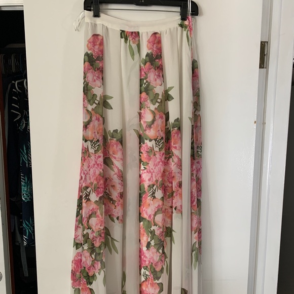 Three Bird Nest Dresses & Skirts - Long Floral Skirt